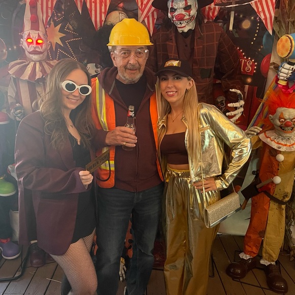 Cropped Gold Jacket - Picture 13 of 14